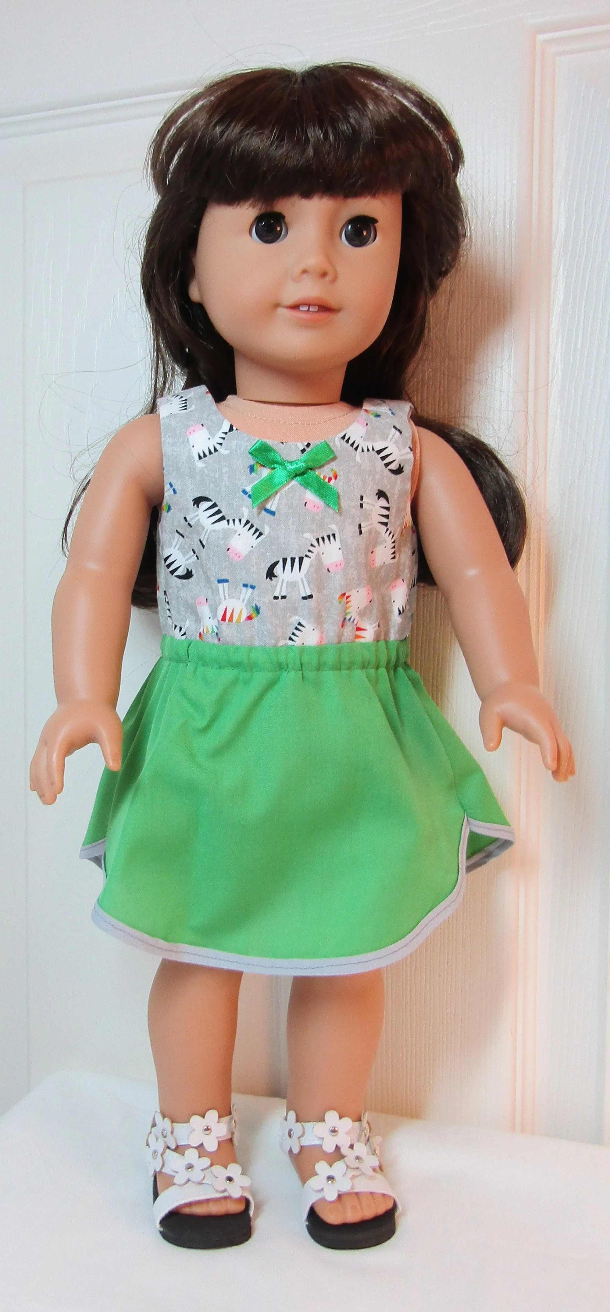 Flower Strap Sandals 18 inch Doll: White