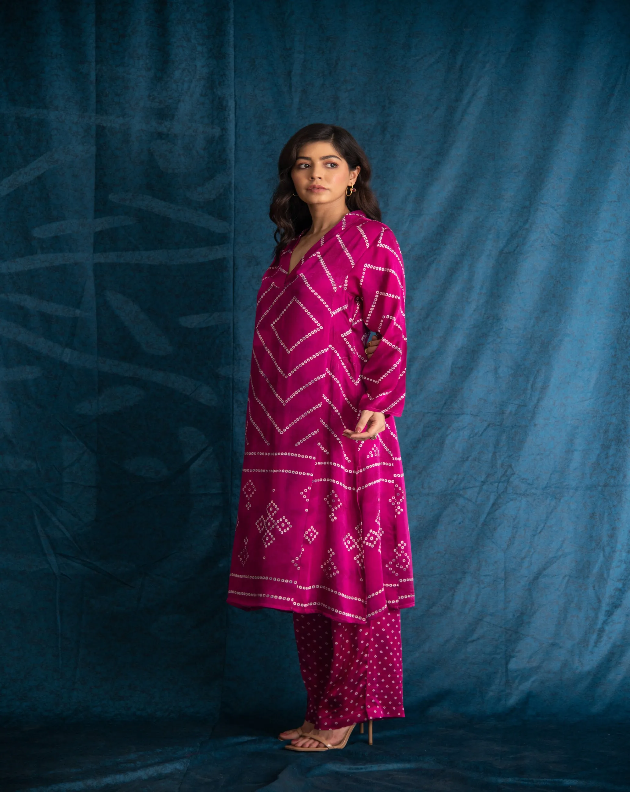Rooh Bandhej Pant in Ruby